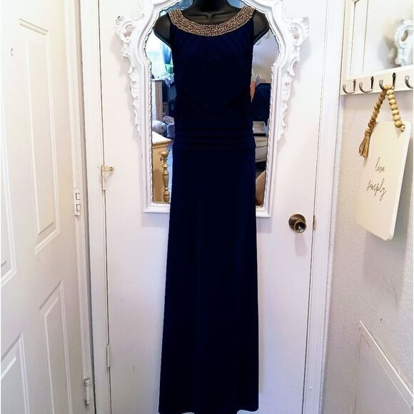 Navy Crisscross Patterned Evening Gown Plus Sz 16 - Beaded Neckline - Picture 2 of 13